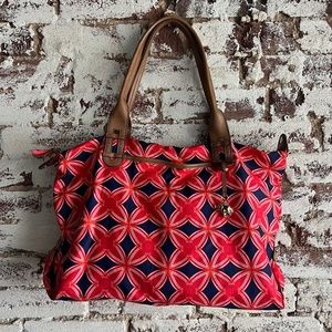 How Does She Do It - Stella & Dot Tote
